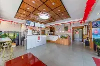Jingzu E-Sports Hotel (Zhuolu Gulou) - parcheggio