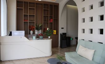 Moqian Hot Spring Hotel(XiashankouHotel )