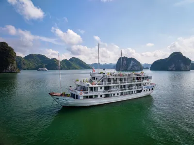 Hera Classic Boutique Cruise トゥアンチャウ島のホテル