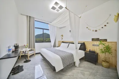 Luxi·Yunshe·Design white impression INS designer simple style parent-child holiday accommodation