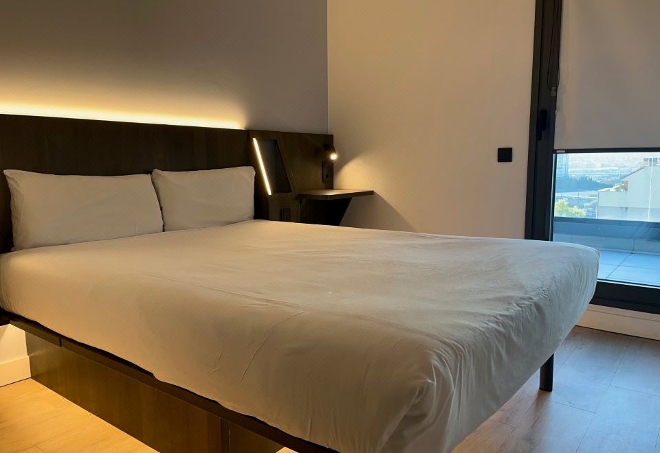 4. Hostal M..