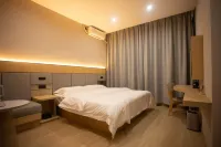 Longmen Valley Starry Sky Camp (Xuexi Cave Scenic Area)