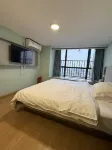 Four Seasons Joy Apartment (Shunde Yue Ran Square Store) - Rooftop Pools