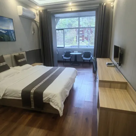 Zanhuang Caida Hotel