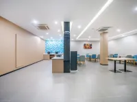 Homeinn Ripple Hotel (Lujiang Zhouyu Avenue) Hotéis em Condado de Lujiang