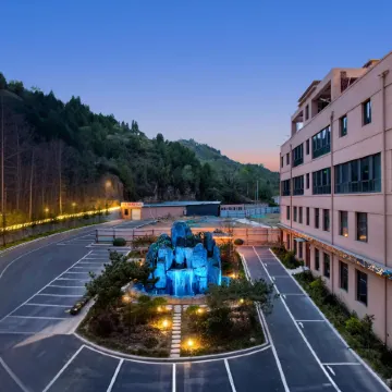 Jingyue Hotel, Yangcheng County