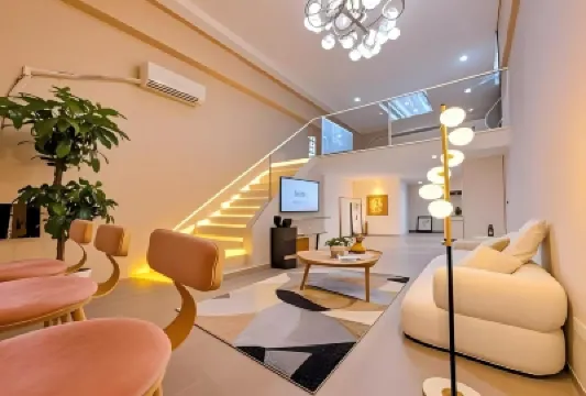 昆明雲潮loft公寓（珥季路地鐵站店） 世紀城地區住宿飯店