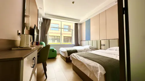 XueYuJiuDian Hotels in Sunan Yugur Autonomous County