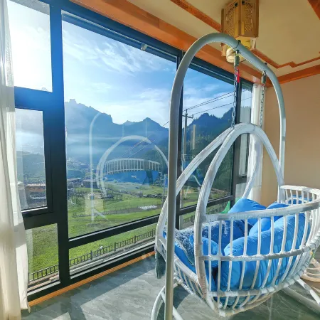 Ya'an 18 ° · Full View Sunrise View Homestay (Zagana Runwugou Branch)