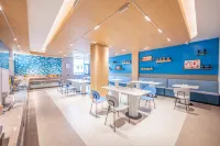Home lnn (Luoyang Xin'an Jianhe Avenue Store) - พร้อมอาหารเช้า
