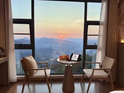 Taihe Mountain House Scenic Hotel (Xijiang Qianhu Miao Village West Gate Tourist Service Center) Hotels near Langde Shangzhai - Performance Venue
