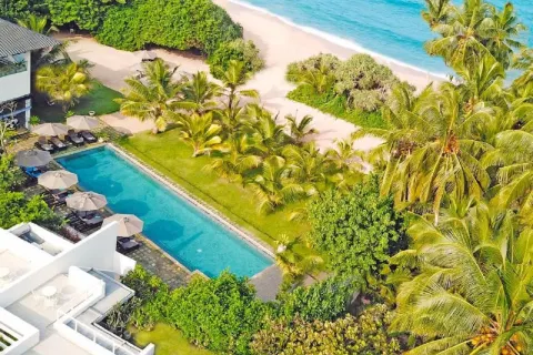 Calamansi Cove Villas
