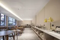 Yiduo Smart Hotel (Wanning High-speed Railway Station Branch) Отели в г. Ваннинг