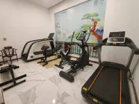 Dongyue Hotel - Fitnessstudio
