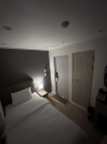 東大門AboutStay 鄰近梨花洞壁畫村的酒店