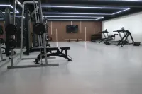 Eastern Five Continents Hotel - Gym