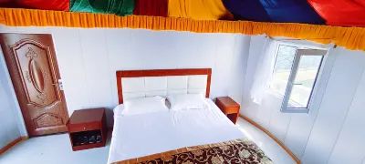 Chenbaerhuqi Donkey Camp Outdoor Hotel Hotels near Hulunbuir Grasslands