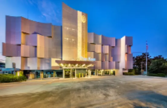 Thap Kaeo Poshtel City Center Korat