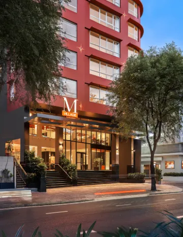 M Village Hotel Nguyen Du Отели рядом с достопримечательностью «Музей жертв войны»