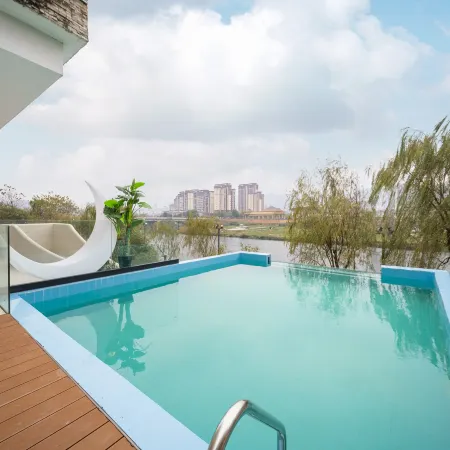 Yunxi River Bank · Jiangjing Zhen Enjoy · Smart Audio-Visual Family Leisure Hotel