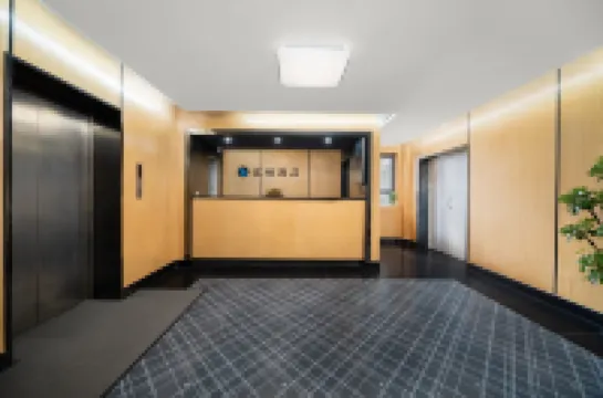 YIBAI HOTEL(Chengdu Chunxi Road store)