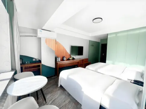 Jinyi Business Hotel Hotels near Luyuan