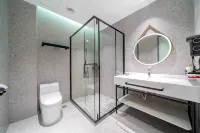 Dolphin Esports Hotel (Yangjiang Yangdong Branch)