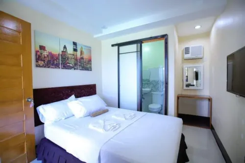 Marco’s Tourist Inn by RedDoorz Hotels in Ormoc