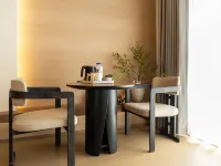 Floral Baihe Left Bank Homestay (Changbai Mountain North Slope Distribution Center Enduli) Hotels near Changbai Mountain North Slope Scenic Area