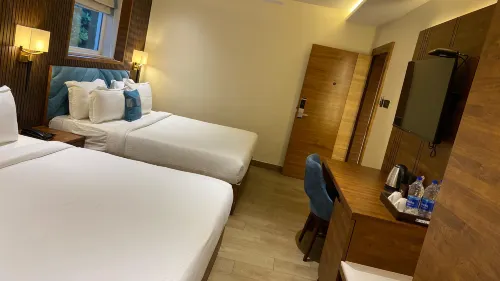 HOTEL NH HILLS
