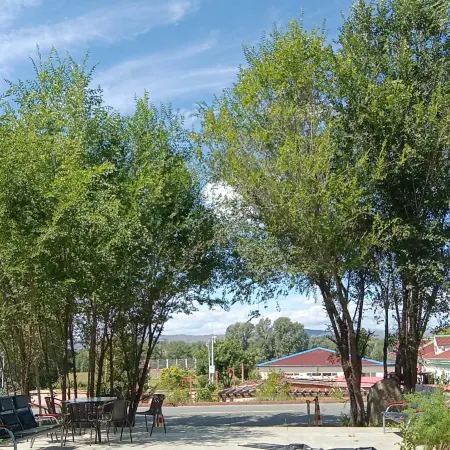 Banshan Yaju Hotel