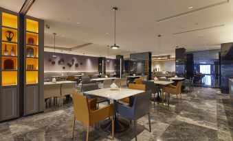 Meibo Hotel (Xi'an Bell Tower Metro Station Branch)