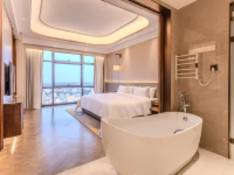 Huazhou Huaxun Wyndham Hotel Hotels in Huazhou