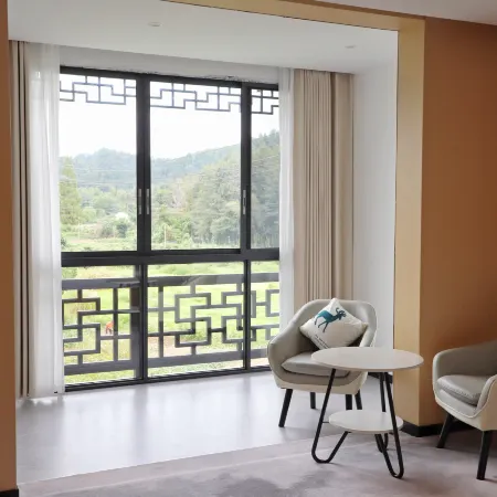 Tianzhihong Tea House (Qimen Black Tea Museum) Hotels in Qimen