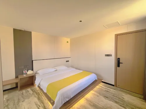 Dashan Xiaopangge's B&B (Yangshan County Specialty Food Street Store) Hotel a Yangshan