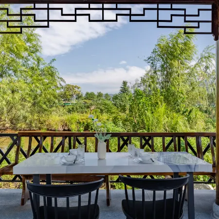 Liantai Xiaozhu Homestay (Lushan Scenic Area Donglin Buddha)