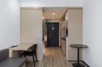 城家公寓（上海場中路地鐵站店） 希諾奇台灣檜木博物館附近的飯店