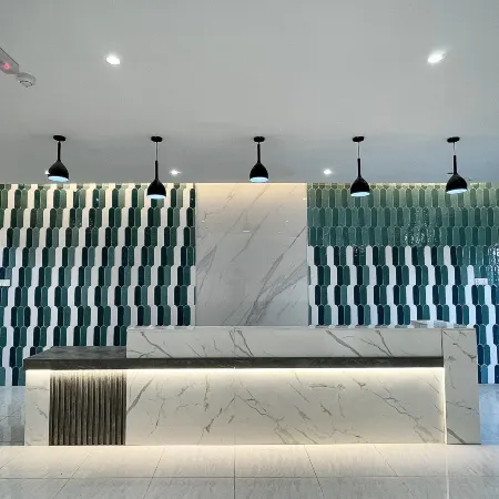 FLY Seaview Hotel