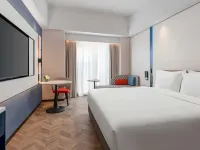 Holiday Inn Express LANZHOU ZHENGNING ROAD by IHG Hotels near Zhangye Road Commercial Street