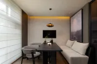 Ningbo Yinzhou Garden Atour Hotel on South Rainbow Road