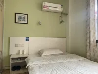 Qicai Hostel - balcony