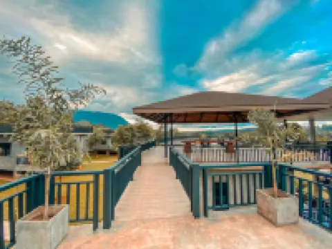 หมีดำ รีสอร์ท & ออนเซน