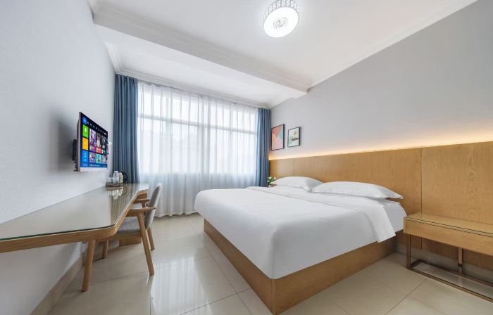 Hongrui Express Hotel