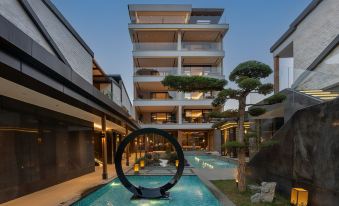 Riverside Paradise Hotel (Lijiang River Branch)