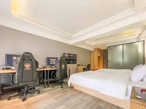 Home Field E-Sports Hotel (Luzhou High-Speed Railway Station)