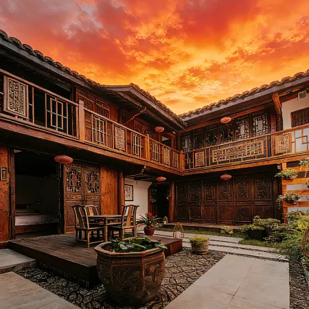 Du Family Chinese Inn (Langzhong Ancient City Huaguang Tower)