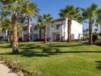 CONTINENTAL PLAZA BEACH RESORT by IHG 沙姆沙伊赫國際機場附近的飯店