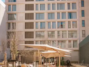 DUO Hotel Lisbon, Curio Collection by Hilton