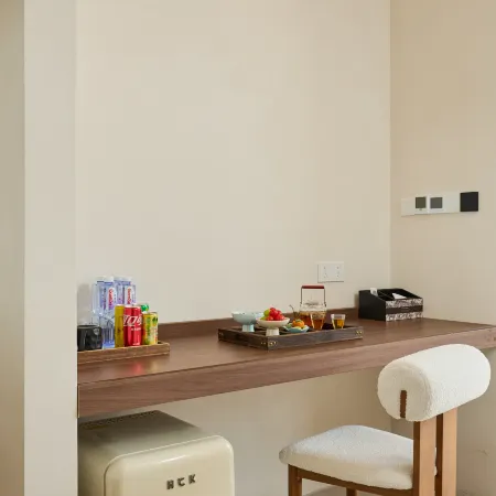 Floral Lux Hotel·Oasis Lakeside Hot Spring Hotel (West Mountain, Taihu)