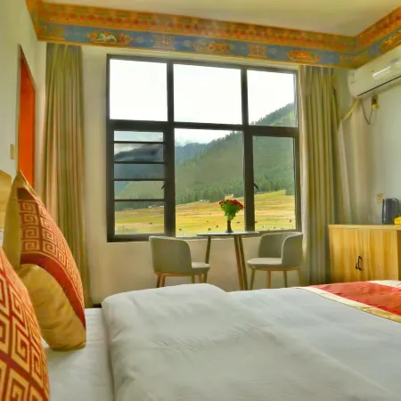 Linzhi Cagong Kangsang Homestay (Gongcuo Lake Scenic Area Branch)